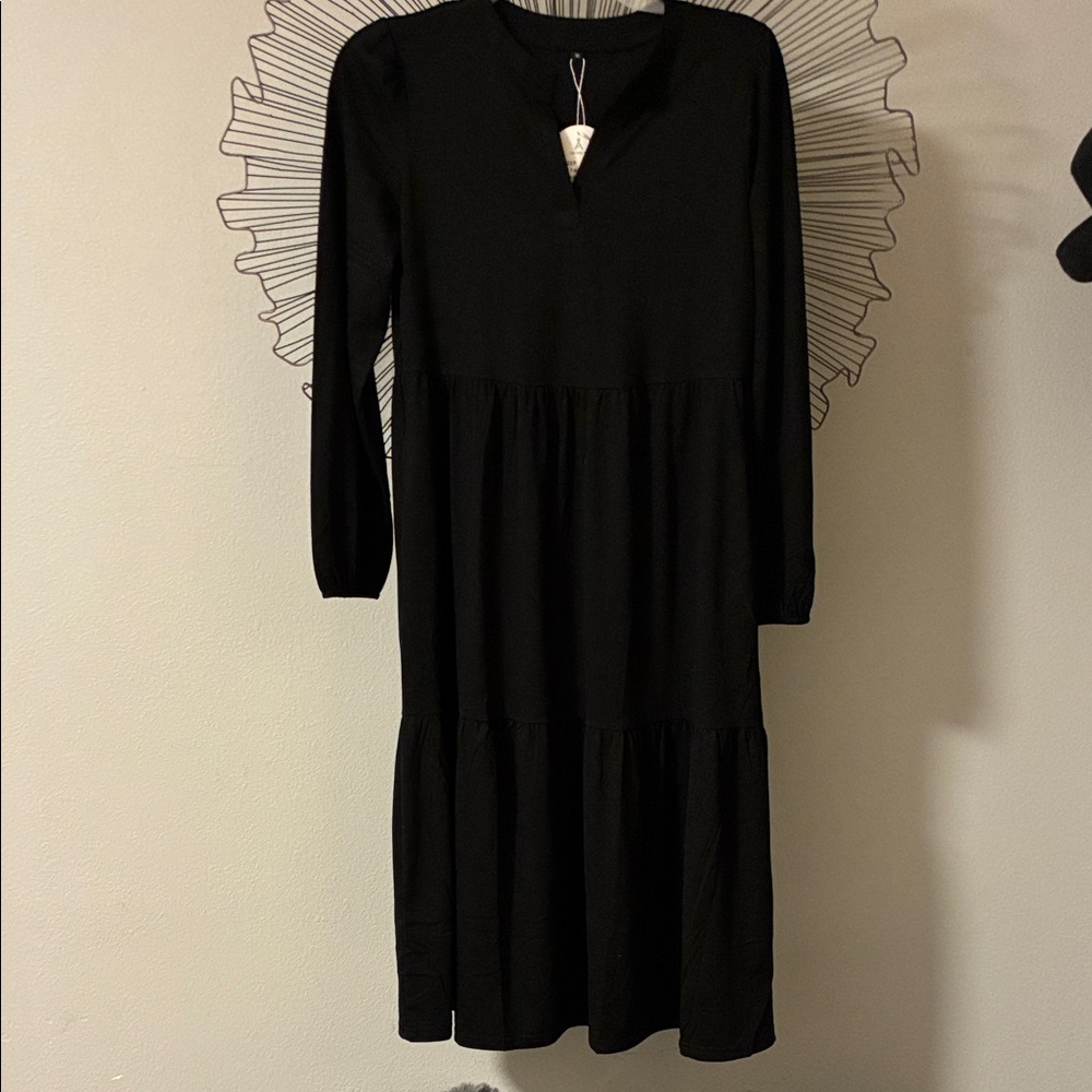 Antabess Maxi Dress Black Long Sleeve Flowy Tiered Pockets Size M